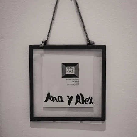 Luz Almonaster